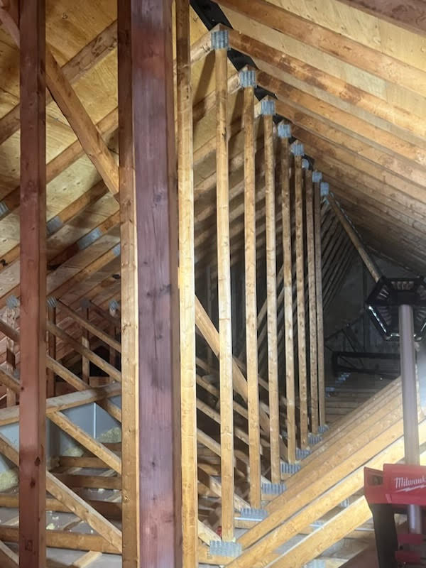 Attic with no insulation