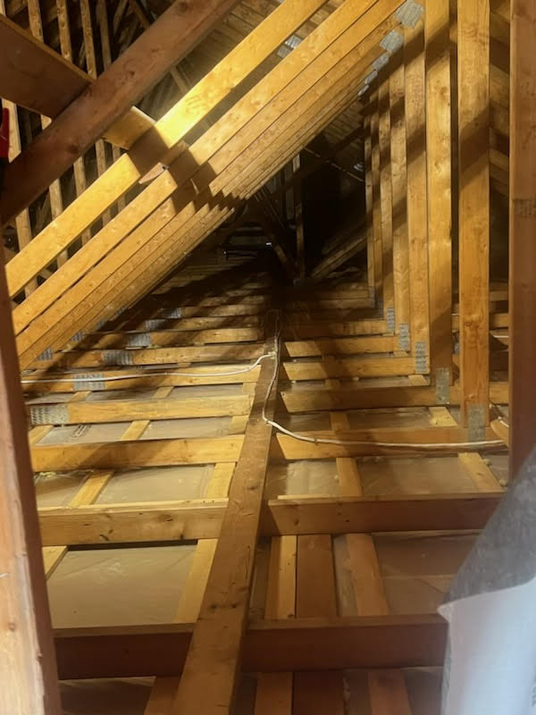 Attic with no insulation